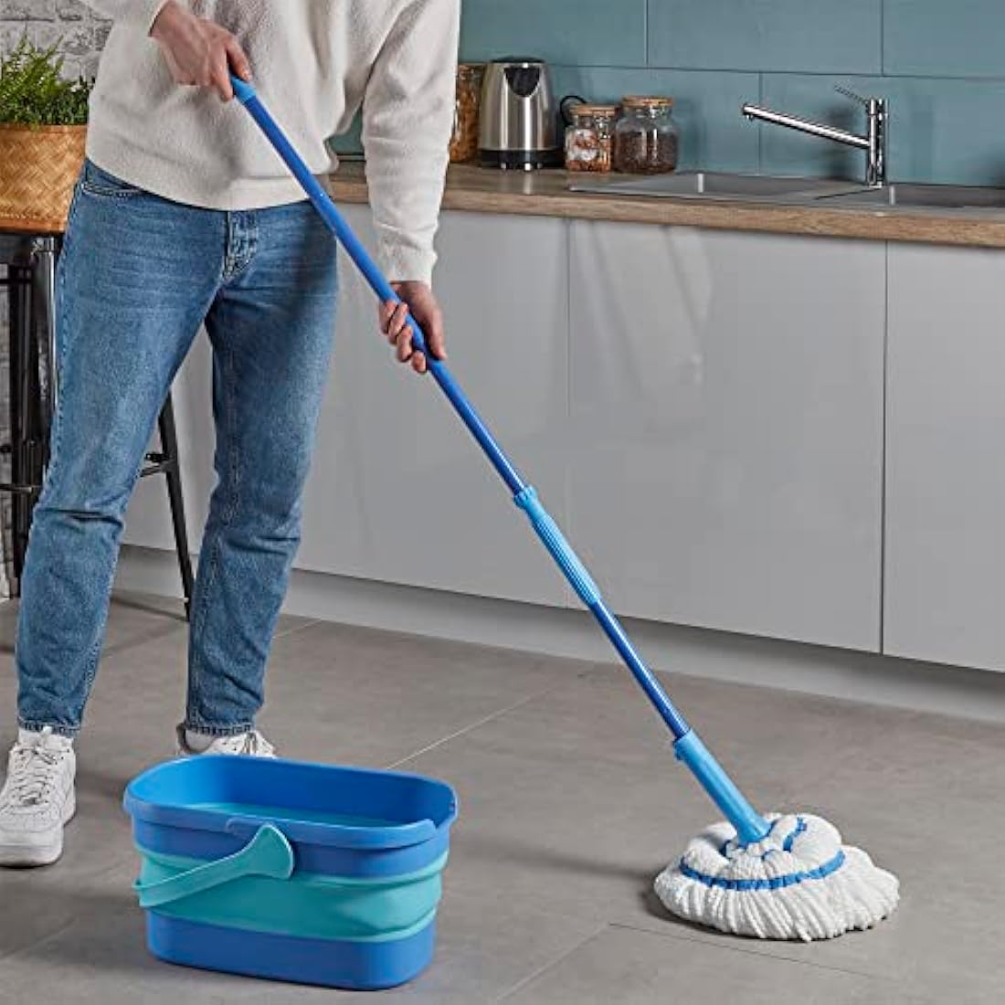 Spontex Ultra Compact Twist Mop and Bucket Set | Self-Wringing Microfibre