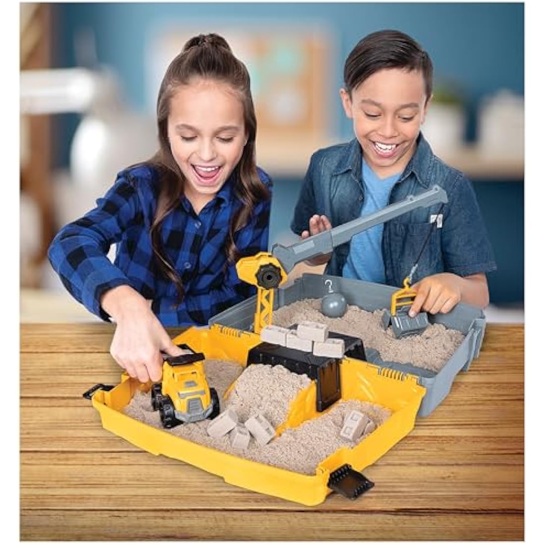 Kinetic Sand Construction Site Folding Sandbox Playset with Vehicle