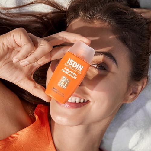 ISDIN Fotoprotector Fusion Water Magic Glow SPF 30 Facial Sunscreen
