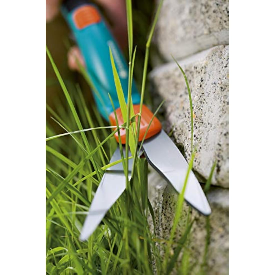 Gardena Comfort Grass Shears – 360° Rotatable Serrated Lawn Trimmer
