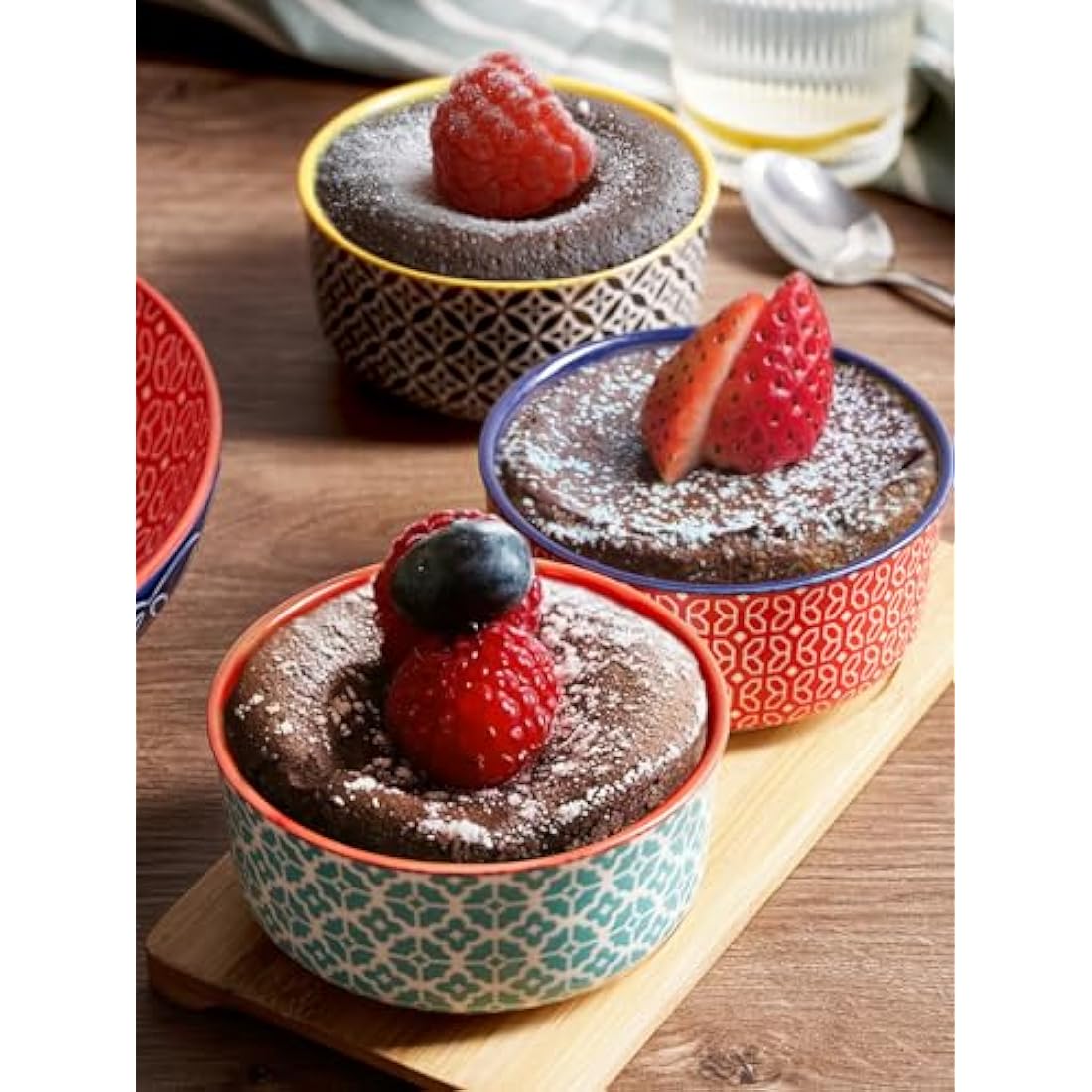 DOWAN 6 oz Ceramic Ramekins with Lids – 6 Pack Porcelain Baking Dishes