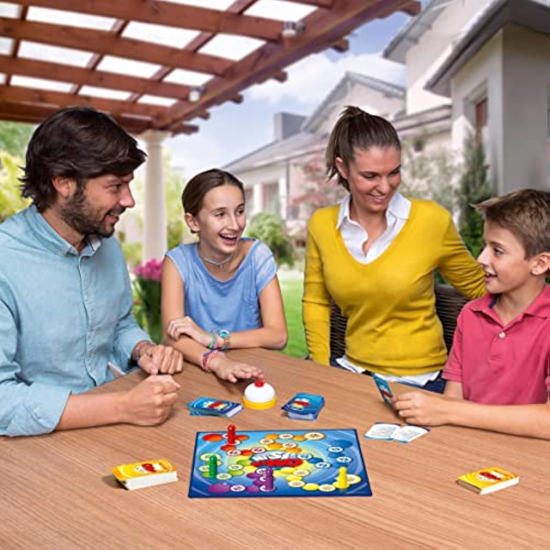 Ludilo Ni Si Ni No Board Game - Family Trivia Game for Kids 7+