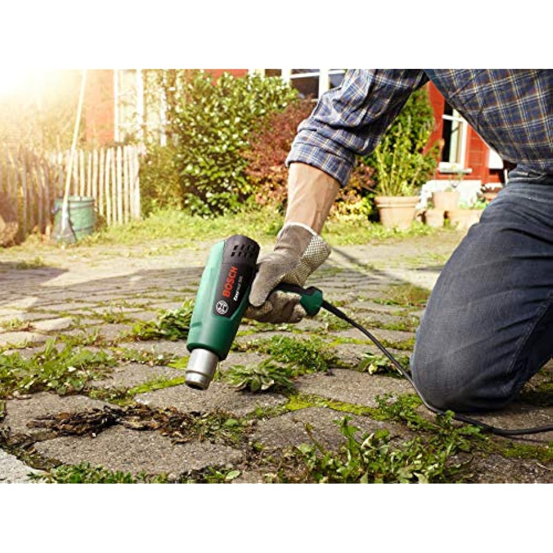 Bosch EasyHeat 500 Heat Gun – 1600W Power Tool for DIY and Crafts