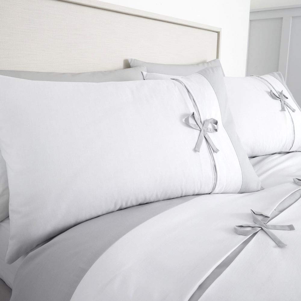Catherine Lansfield Milo Bow White Super King Duvet Set - Easy Care