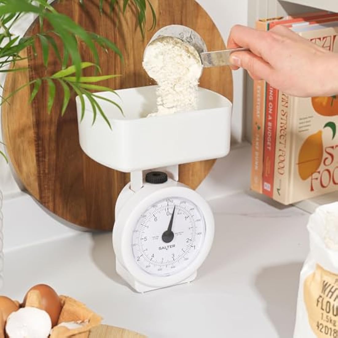 Salter Mechanical Kitchen Scale – 3kg Mini Analogue Food Scale with 1L Bowl