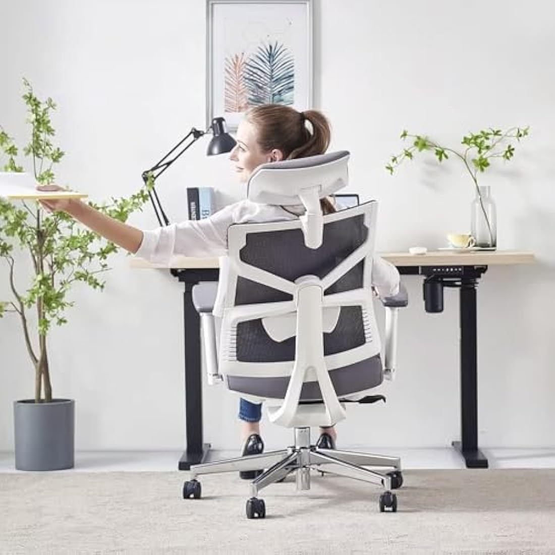 HOLLUDLE Ergonomic Office Chair – High Back Mesh Desk Chair with 4D Armrests