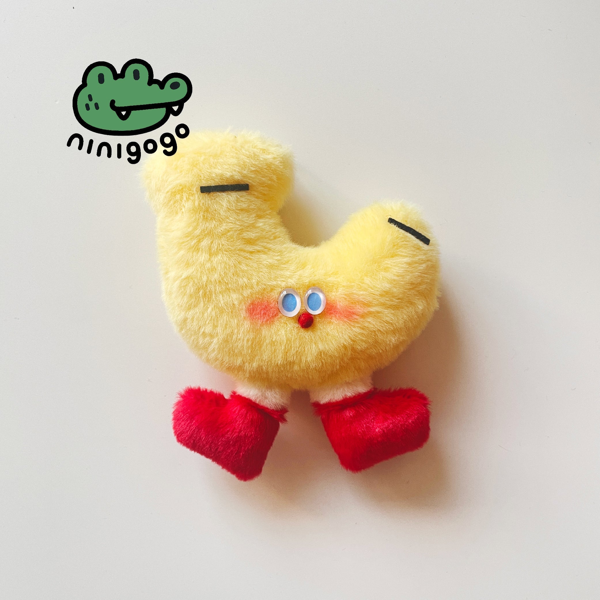 LuLuFun Studio Banana Plush Charm – Handmade Polar Fleece Mini Toy