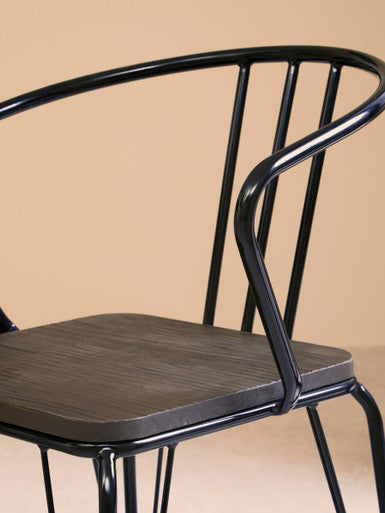 Orsina District Armchair – Industrial Black Metal and Elm Wood Dining Chair