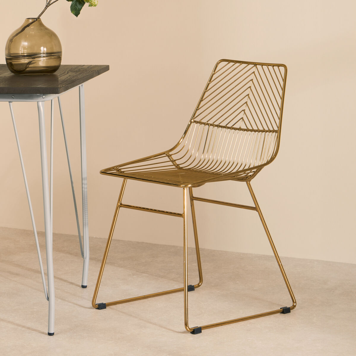 Orsina District Gold Wire Chair – Modern Metal Sculptural Seating