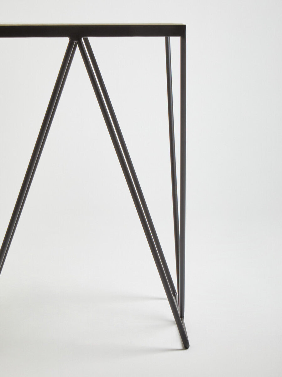 Orsina Shalimar Side Table – Natural Marble Top & Matte Black Iron Legs