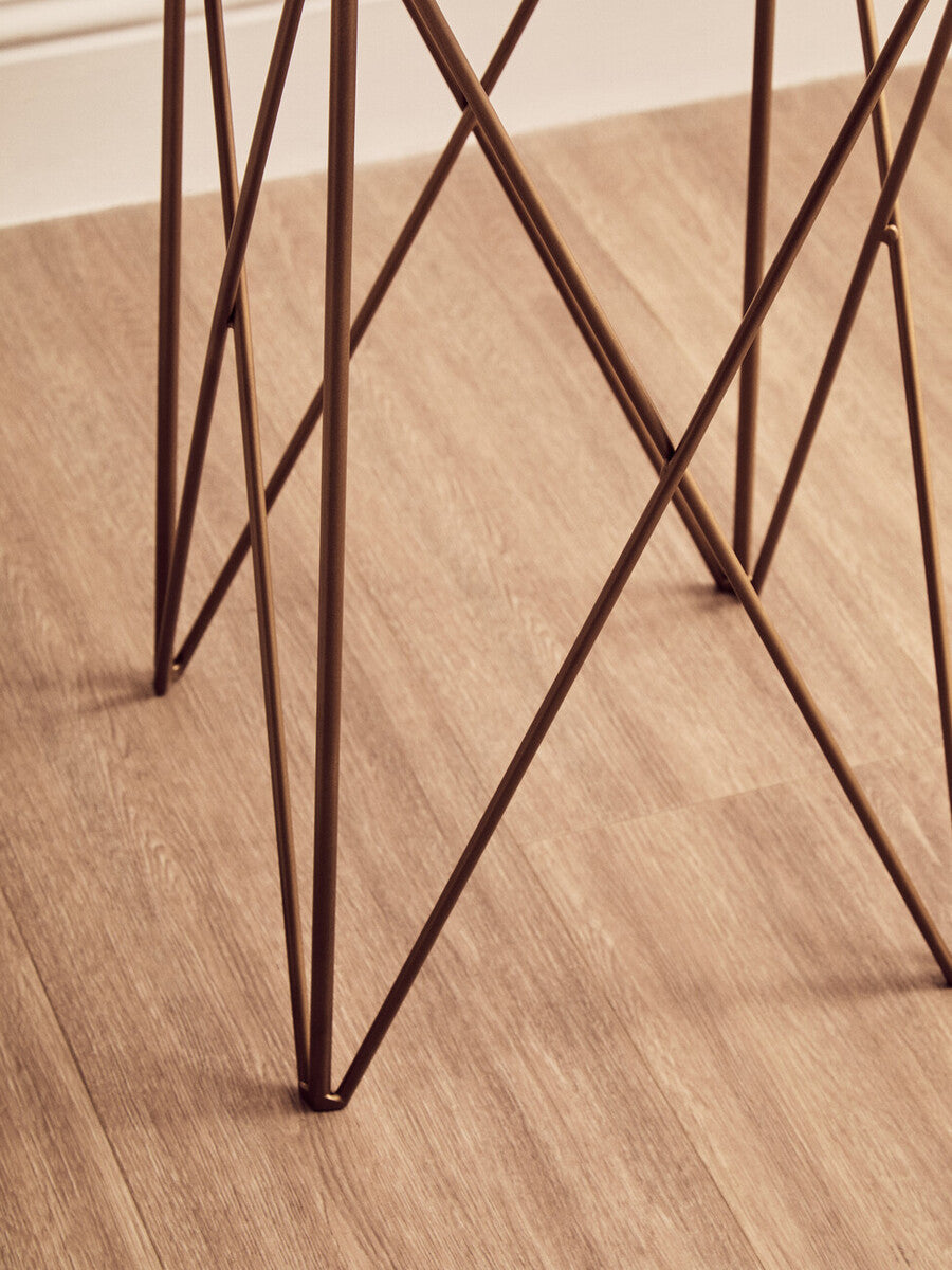 Orsina Shalimar Round Marble Side Table – White and Gold Lattice