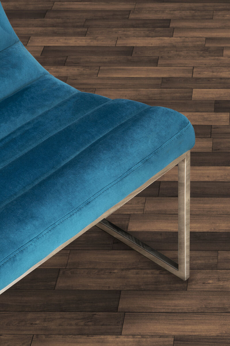 Orsina Vogue Teal Velvet Lounge Chair – Curved Tufted Accent Chair