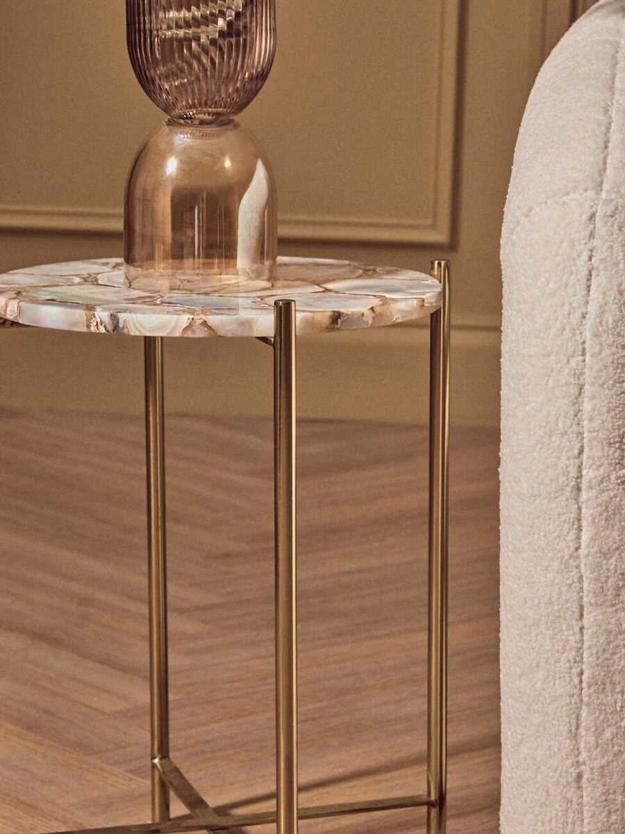 Orsina Vita Natural Agate Side Table – Gold Steel Cross Base