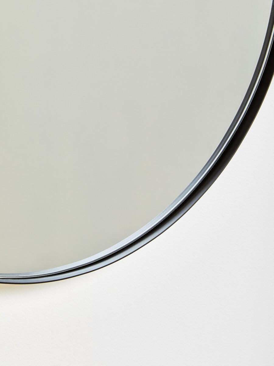 Orsina Trento Round Wall Mirror – Black Frame with Hanging Loop