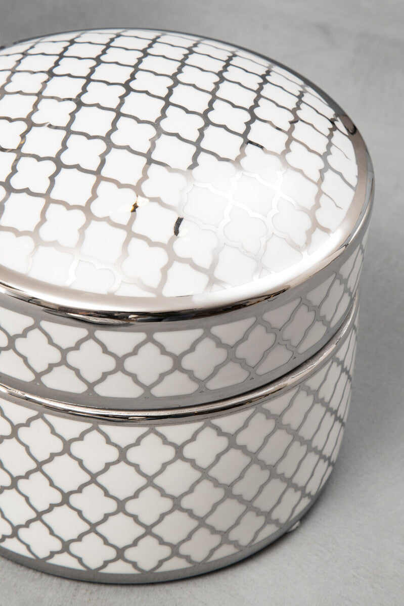 Orsina Renne Large Ceramic Box – White and Silver Quatrefoil Decor