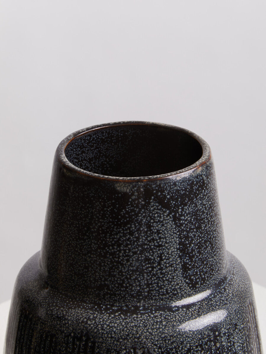 Orsina Kondo Large Ceramic Vase – Hand-Glazed Blue Speckled Decor