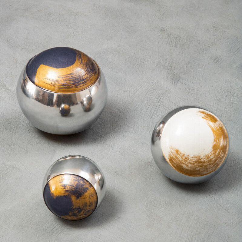Orsina Alma Decorative Balls – Set of 3 Blue & White Aluminium Spheres