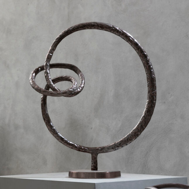 Orsina Nexus Round Abstract Sculpture – Textured Brown Bronze Decor
