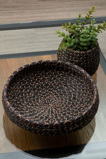 Orsina Bora Seagrass Basket Planter – Black and Copper Woven Pot