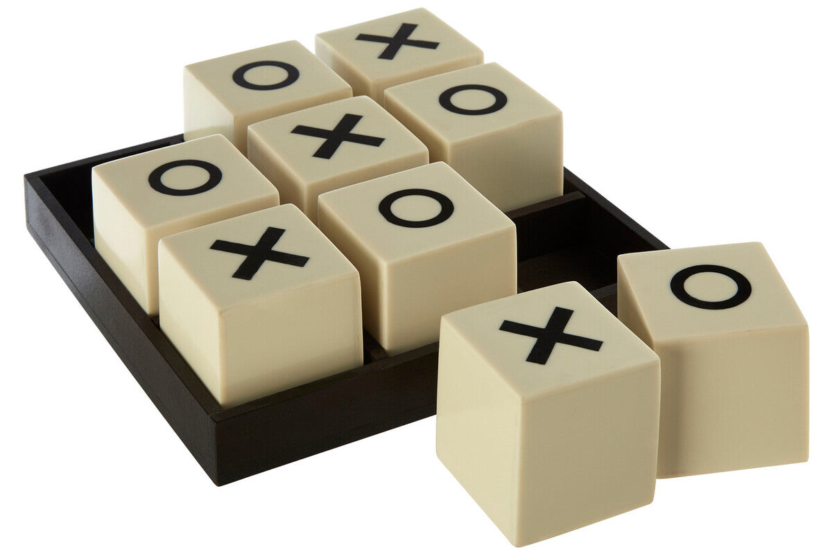 Orsina Noughts & Crosses Game – Small Resin White and Black Set
