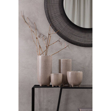 Orsina Calcita Natural Speckled Small Stoneware Vase – 4-Footed