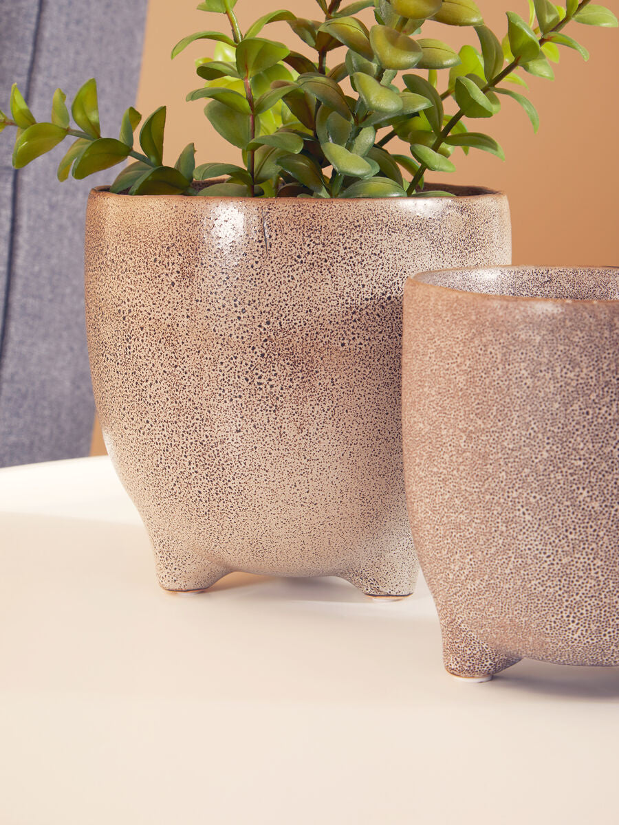 Orsina Calcita Natural Speckled Ceramic Planter – Small Footed Pot