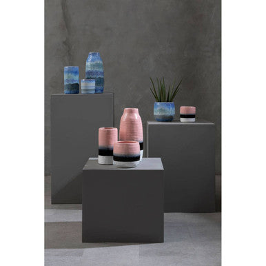 Orsina Caldera Tapered Vase – Ribbed Stoneware with Dip Dye Effect