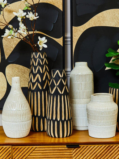 Orsina Steen Small White Stoneware Vase – Textured Decorative Ceramic