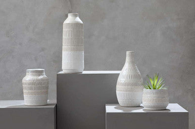 Orsina Steen Large Stoneware Vase – White and Natural Textured Decor