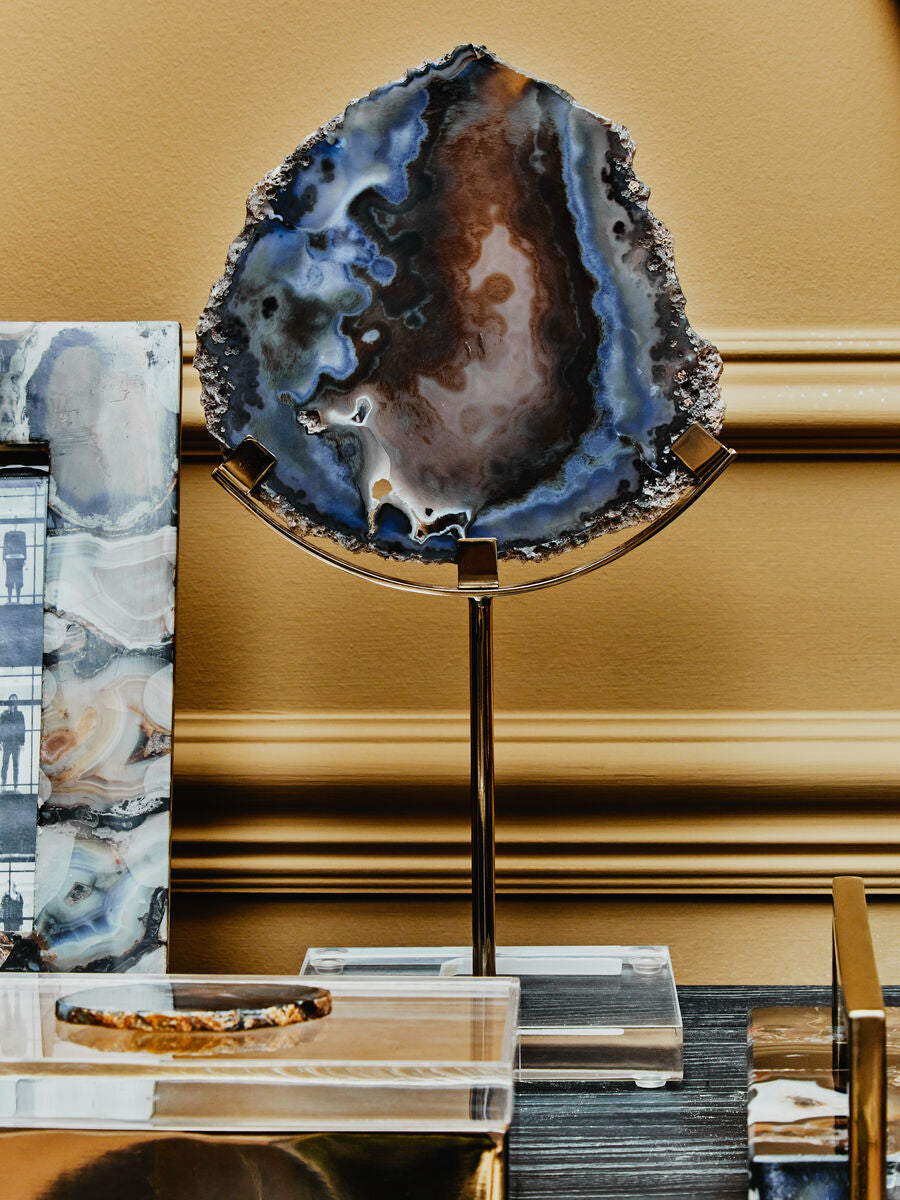 Orsina Black and Gold Agate Sculpture – Natural Stone Home Decor