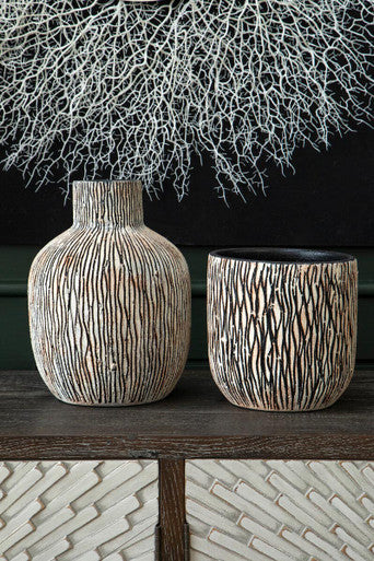 Orsina Arid Black Earthenware Vase – Sculptural Textured Stone Decor