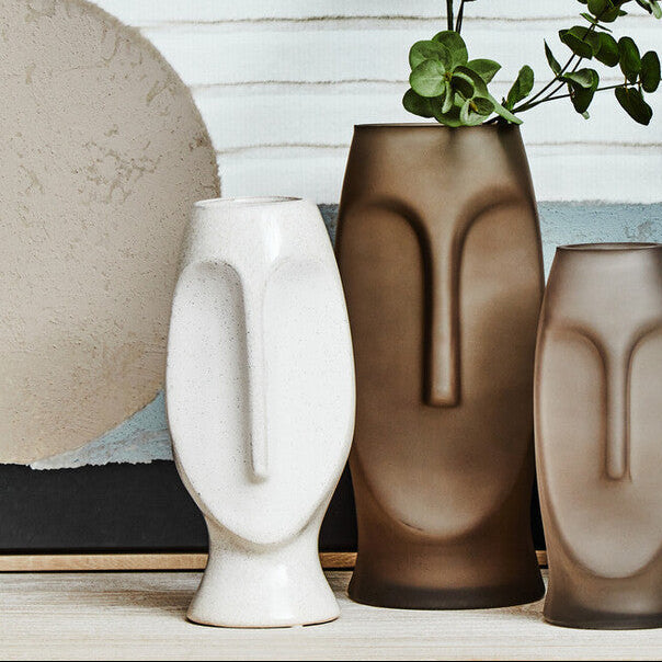 Orsina Viso Large Face Design Vase – Modern Stoneware Centerpiece