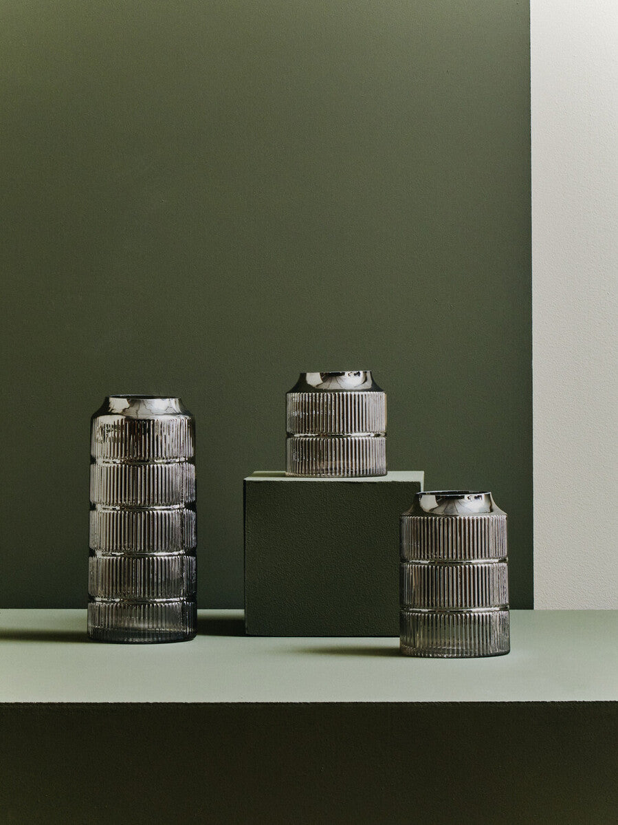 Orsina Obskur Large Grey Glass Vase – Ribbed Corrugated Drum Design
