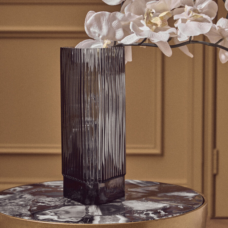 Orsina Benka Small Grey Glass Vase – Ribbed Modern Tabletop Decor
