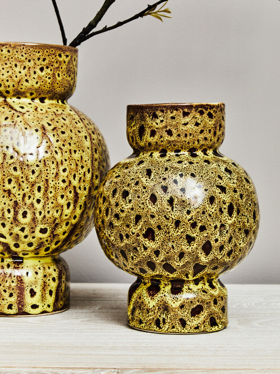 Orsina Yakira Small Ceramic Vase – Brown Speckled Modern Sculptural Decor
