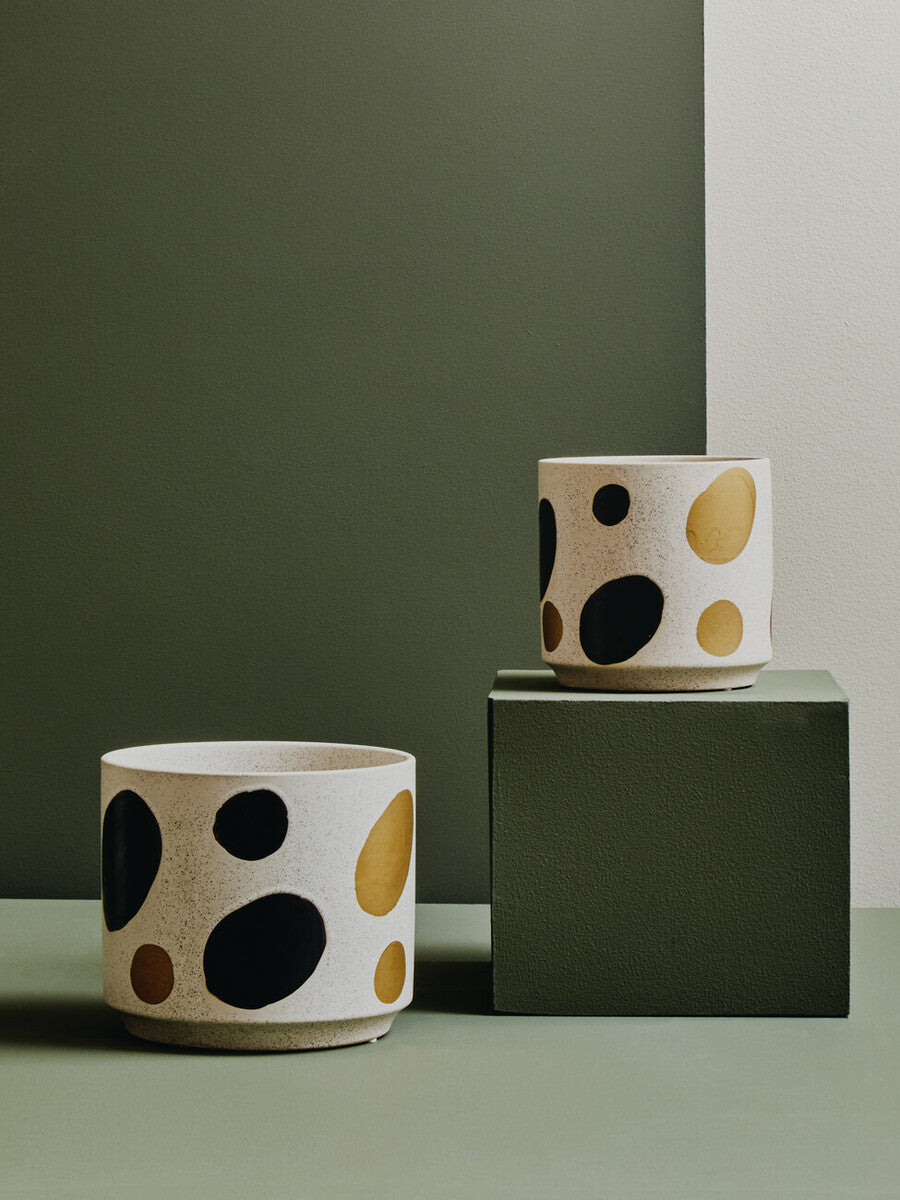 Orsina Yuri Small Ceramic Planter – Matte White with Gold Accents