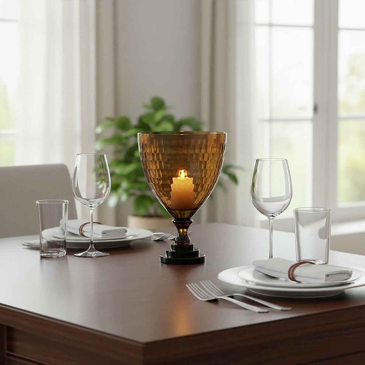 Orsina Cortina Small Black Glass Candle Holder – Honeycomb Pattern