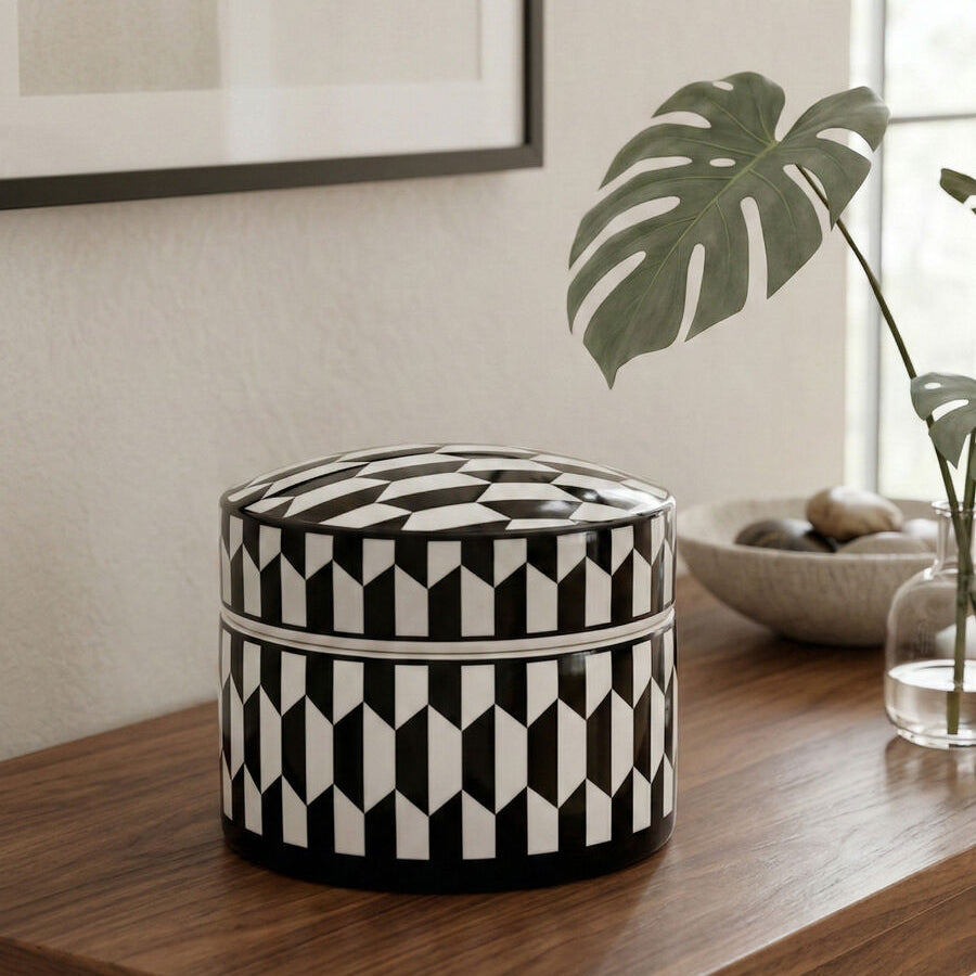 Orsina Marlo Large Geometric Ceramic Trinket Box – Black and White