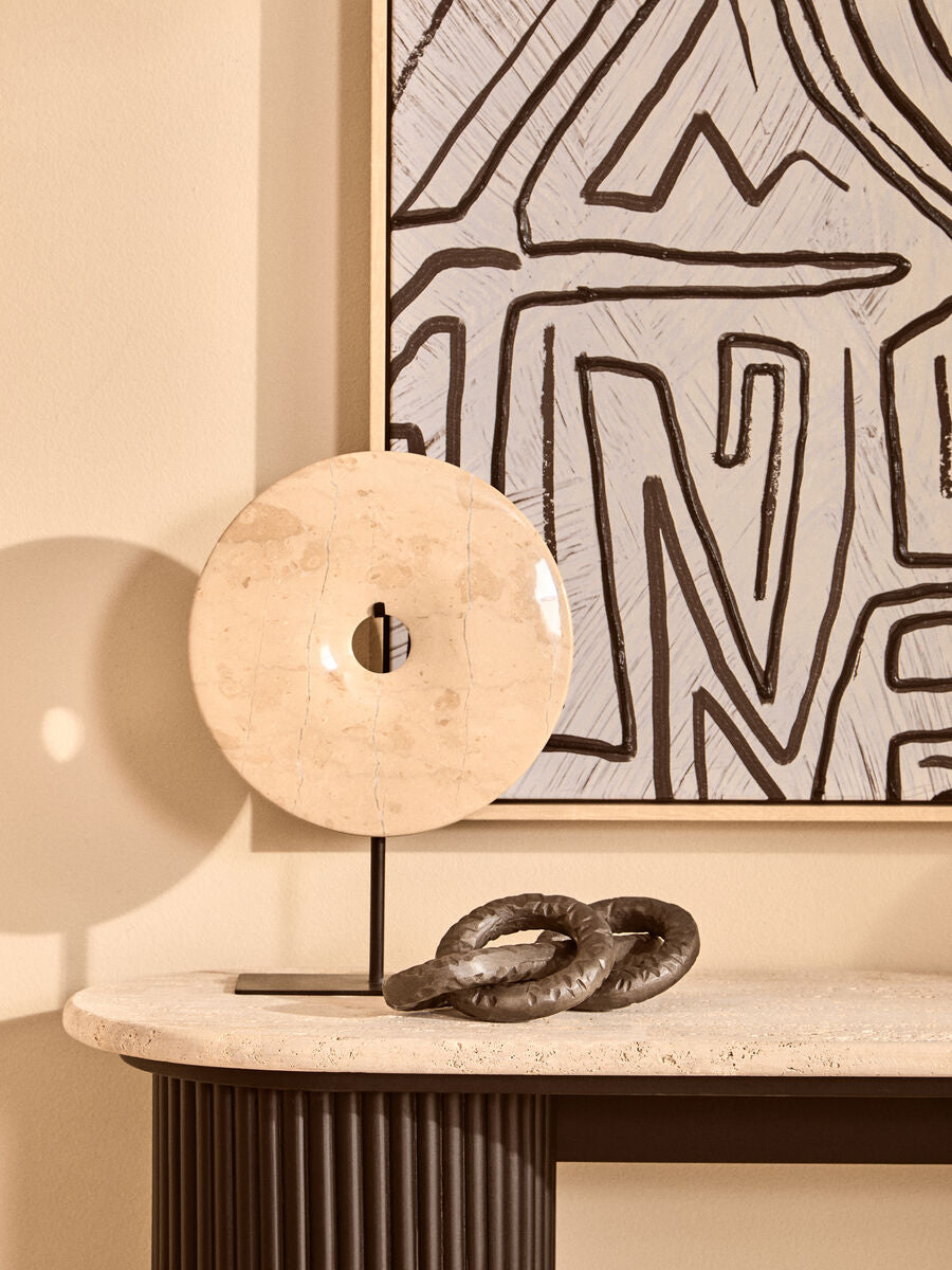 Orsina Prato Grey Chain Sculpture – Modern Aluminium 3-Link Decor
