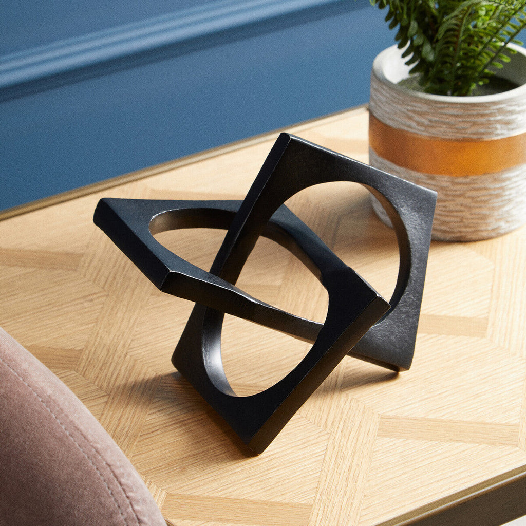 Orsina Prato Square Knot Sculpture – Matte Black Aluminium Decor
