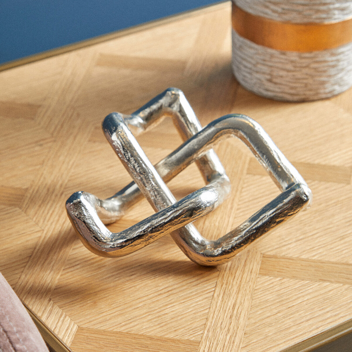 Orsina Kensington Townhouse Sculpture – Interlinked Aluminium Art