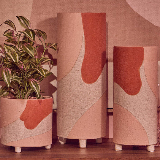 Orsina Jada Small Terracotta Vase – Handcrafted Footed Floral Accent