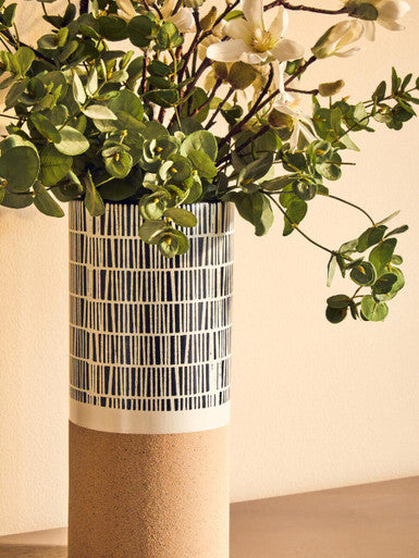 Orsina Jada Small Striped Vase – Modern Monochrome Ceramic Decor