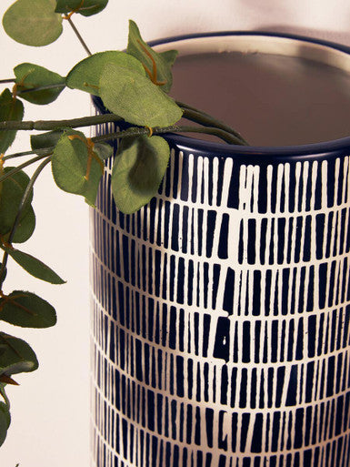 Orsina Jada Large Striped Vase – Tall Monochrome Ceramic Vessel