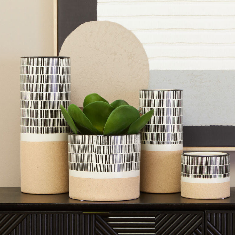 Orsina Jada Large Striped Vase – Tall Monochrome Ceramic Vessel