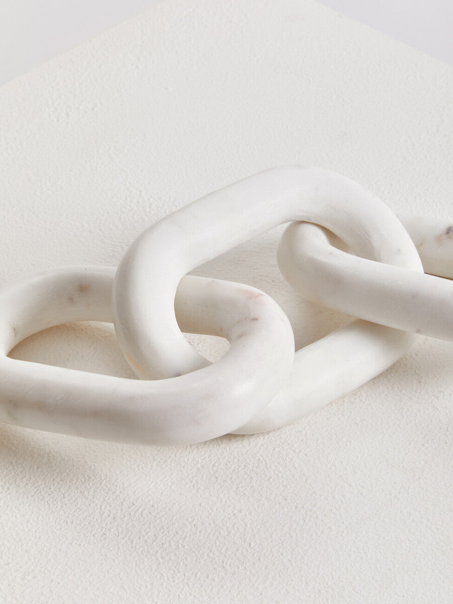 Orsina Nason White Marble Three Link Chain Sculpture – Stone Home Decor