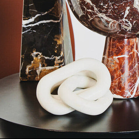 Orsina Nason White Marble Three Link Chain Sculpture – Stone Home Decor