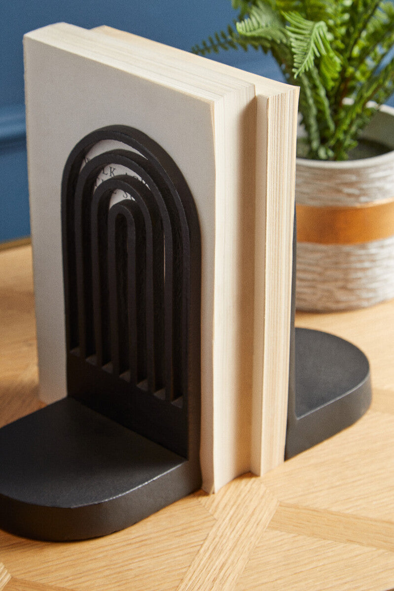 Orsina Rubi Arched Bookends | Set of 2 Sculptural Black Finish Decor