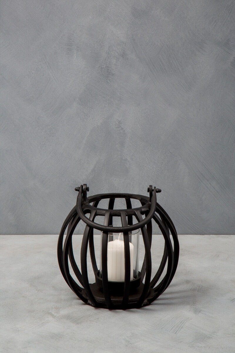 Orsina Aura Small Matte Black Metal Lantern – Modern Minimalist Decor