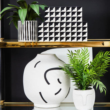 Orsina Tundra Black and White Ceramic Vase – Modern Monochrome Decor